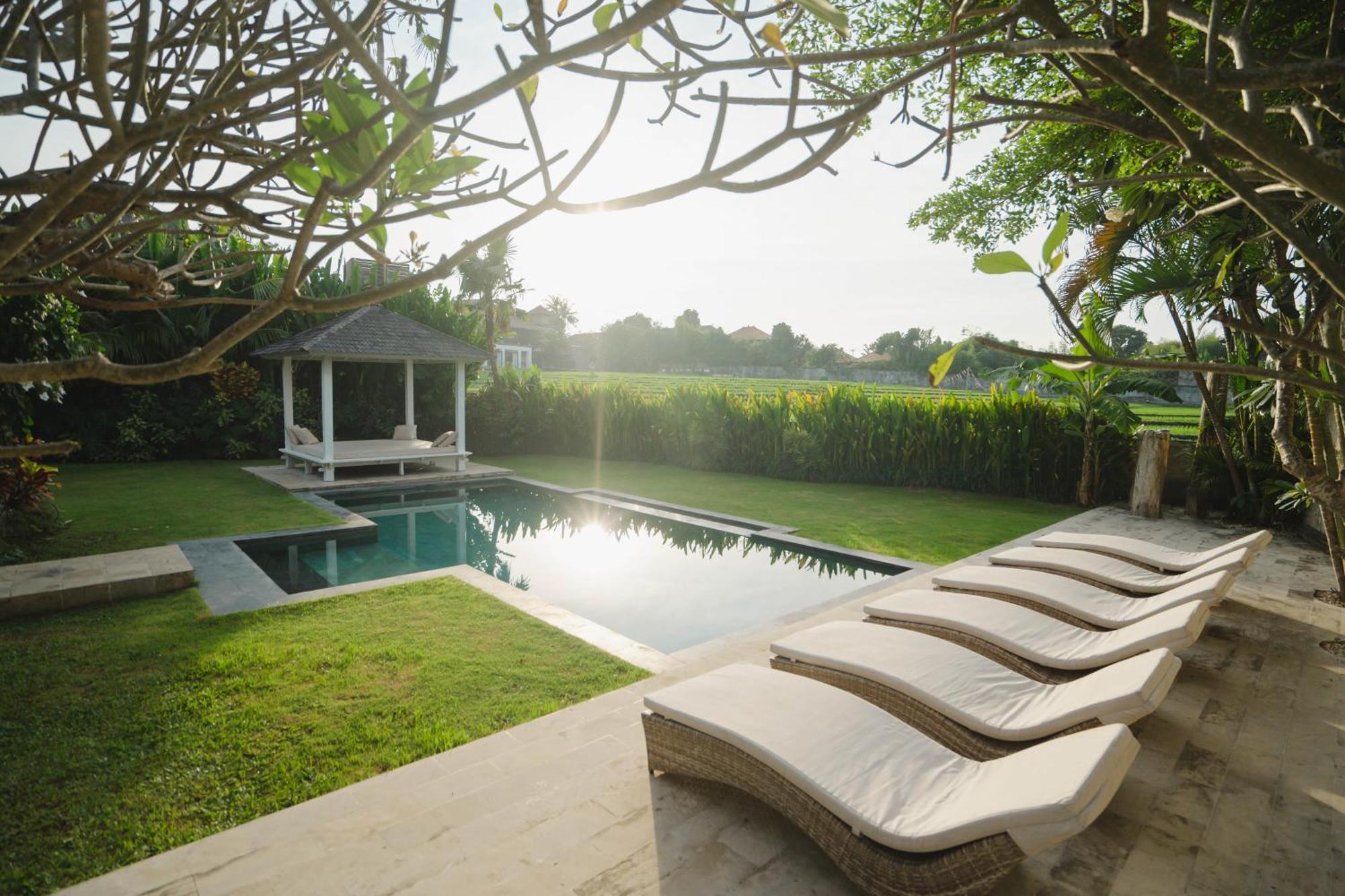 Isaiya Boutique Hotel Canggu Exteriör bild
